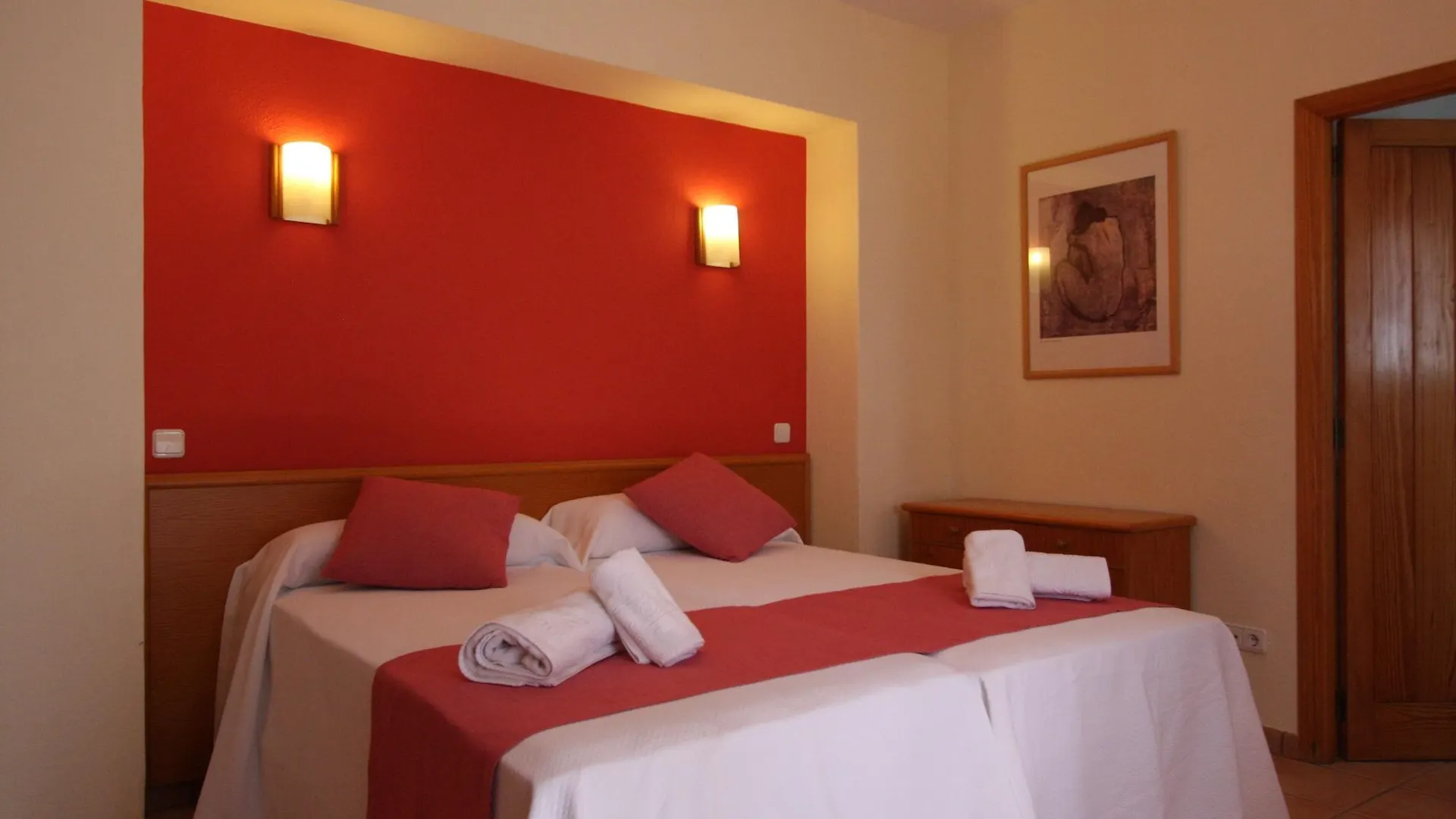 Apartamentos Casa Maria San Antonio  Spanje