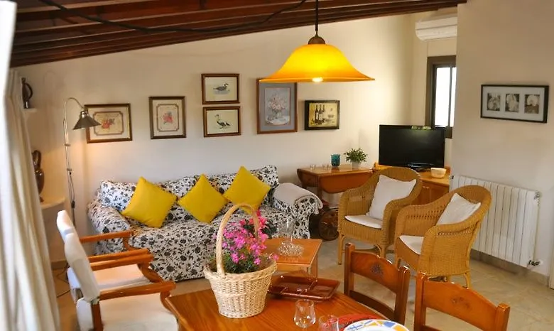 Aparthotel Apartamentos Casa Maria San Antonio